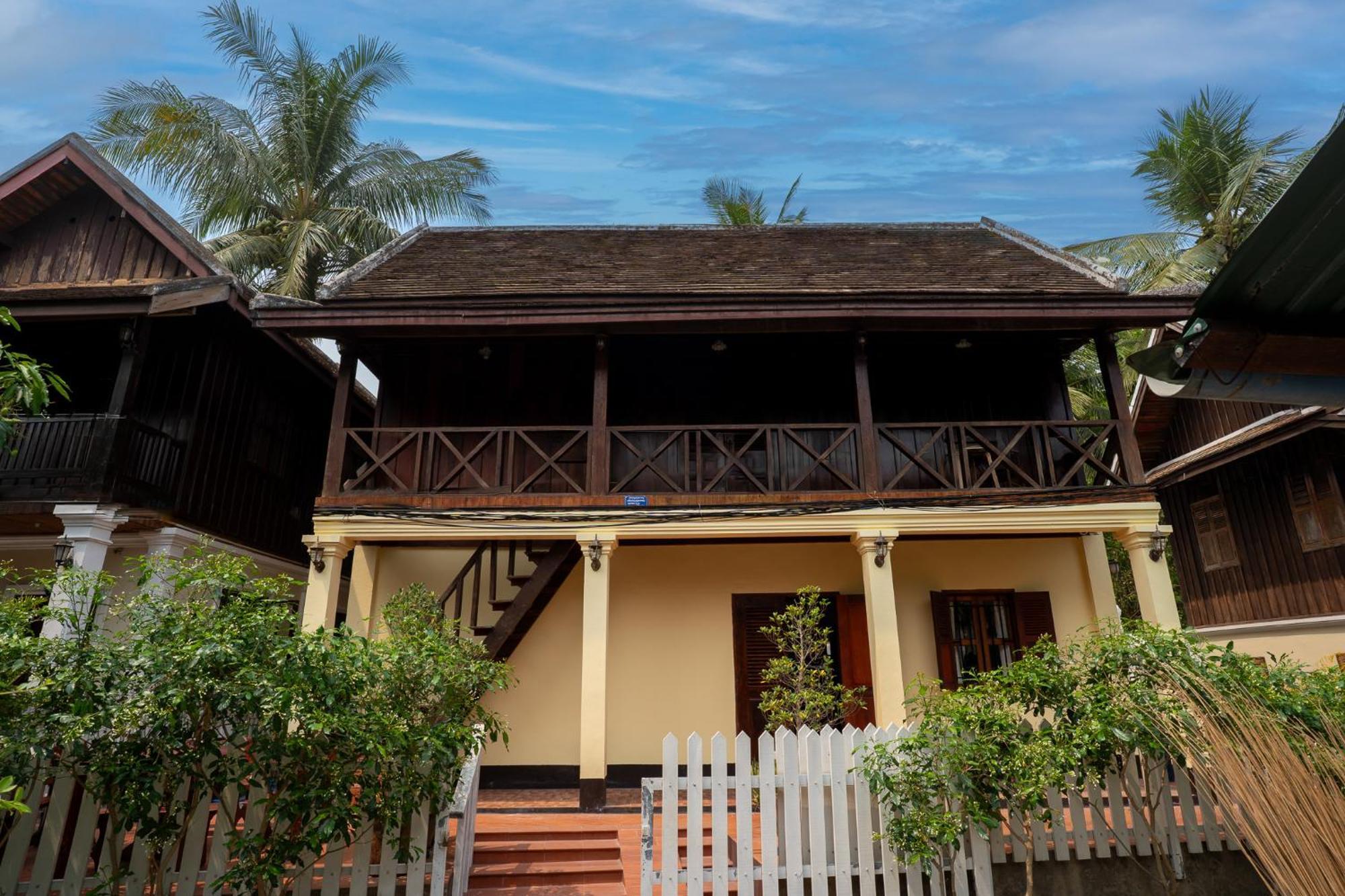 Villa Mira Heritage لوانغ برابانغ المظهر الخارجي الصورة